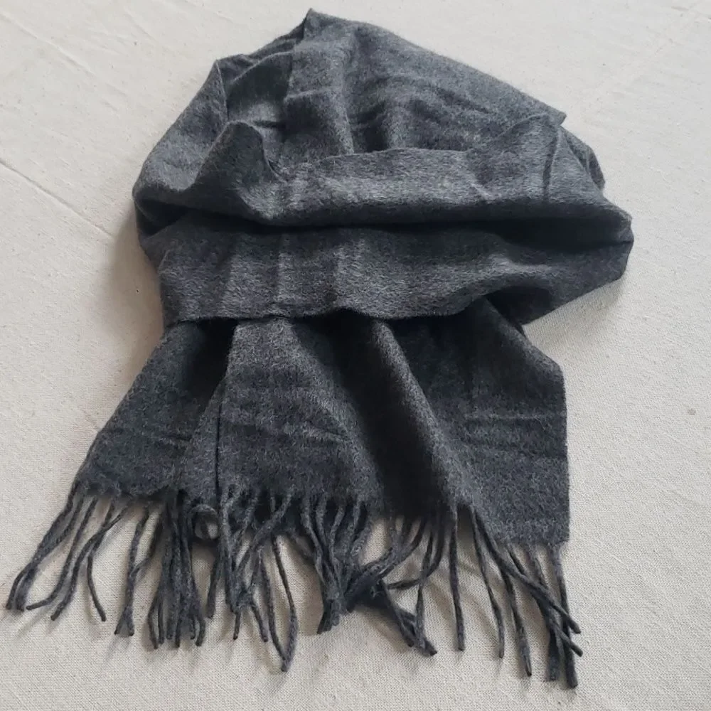 Merona Gray Scarf 100% Cashmere Unisex Winter Cozy Luxury Old Money NWT